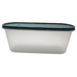 Tupperware Oval Container 2 Quart with Forest Green Seal Lid 2400A-1